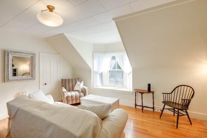 Charming Saco Apartment ~ 4 Mi to the Beach!