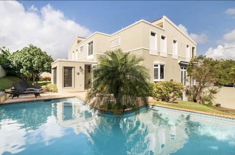 Olas Tranquilas 6 Bedroom Steps to Beach with Pool