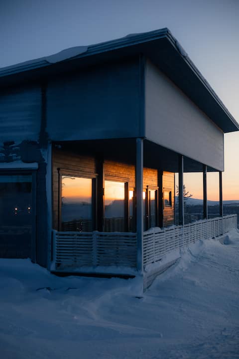 Cozy 280sqm villa in Lapland