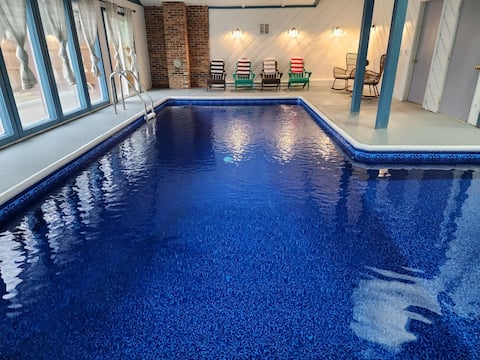 *Family Retreat* *Indoor Pool* *Arcade*