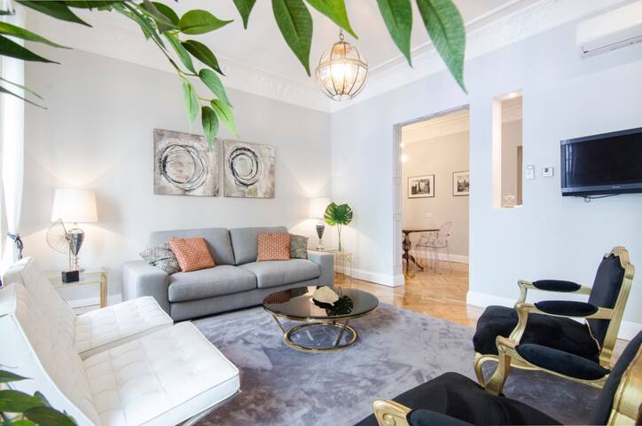 Stunning & Stylish 4BD 3BTH – City Center-Atocha gallery image 3