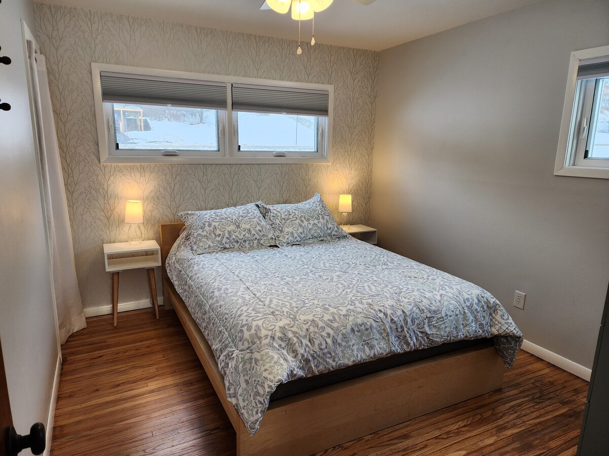 Dormitorio 2: cama doble doble