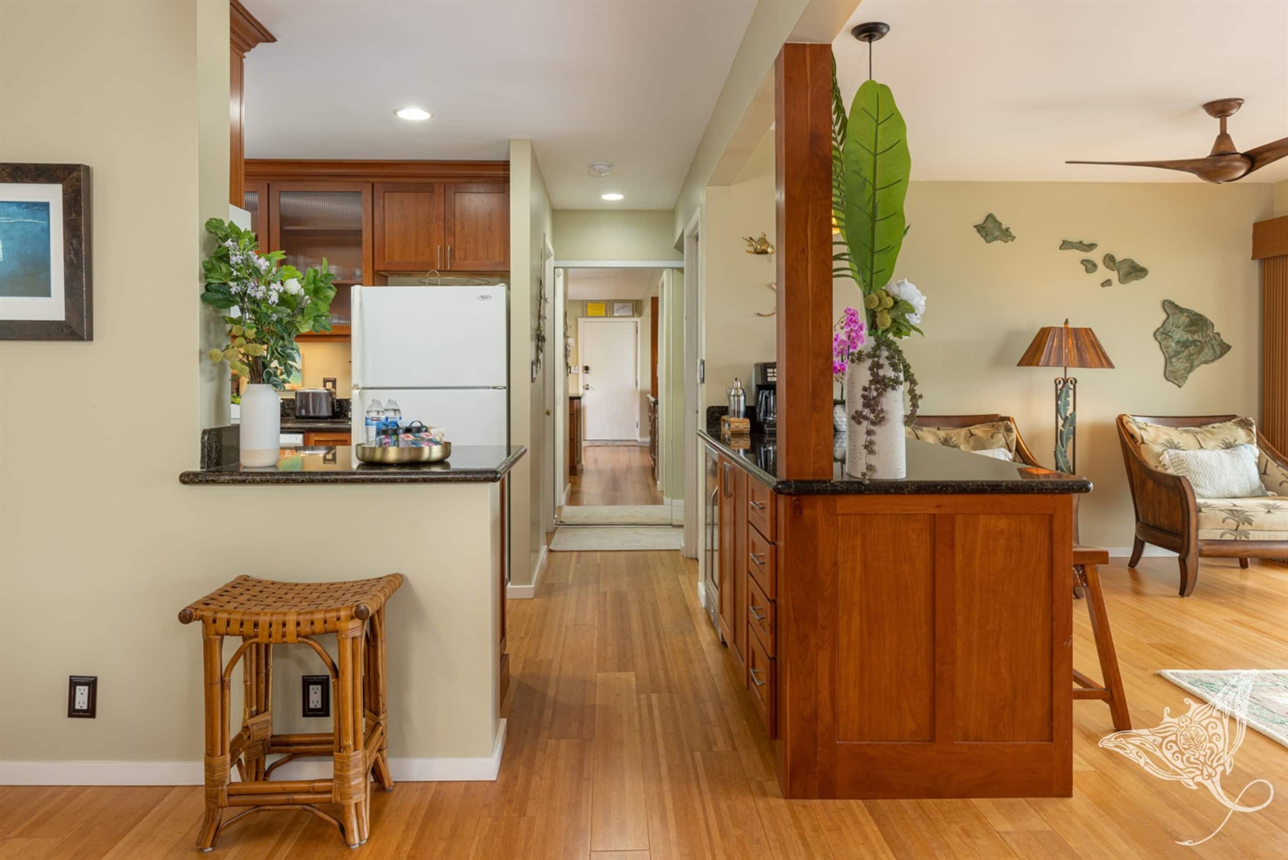 Condo in Kahaluu-Keauhou · ★4.94 · 1 bedroom · 1 bed · 2 baths - Photo 8