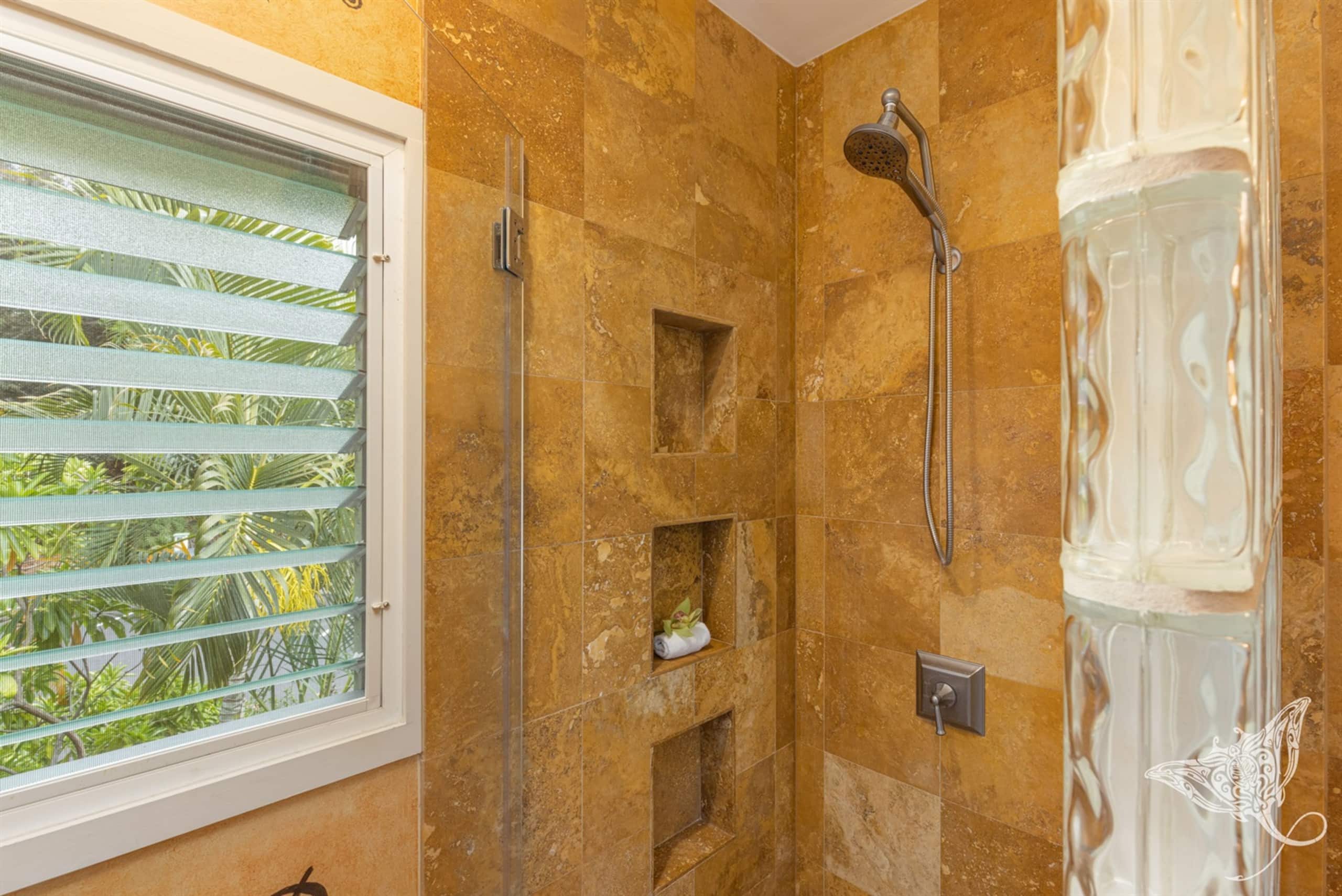 Condo in Kahaluu-Keauhou · ★4.94 · 1 bedroom · 1 bed · 2 baths - Photo 18