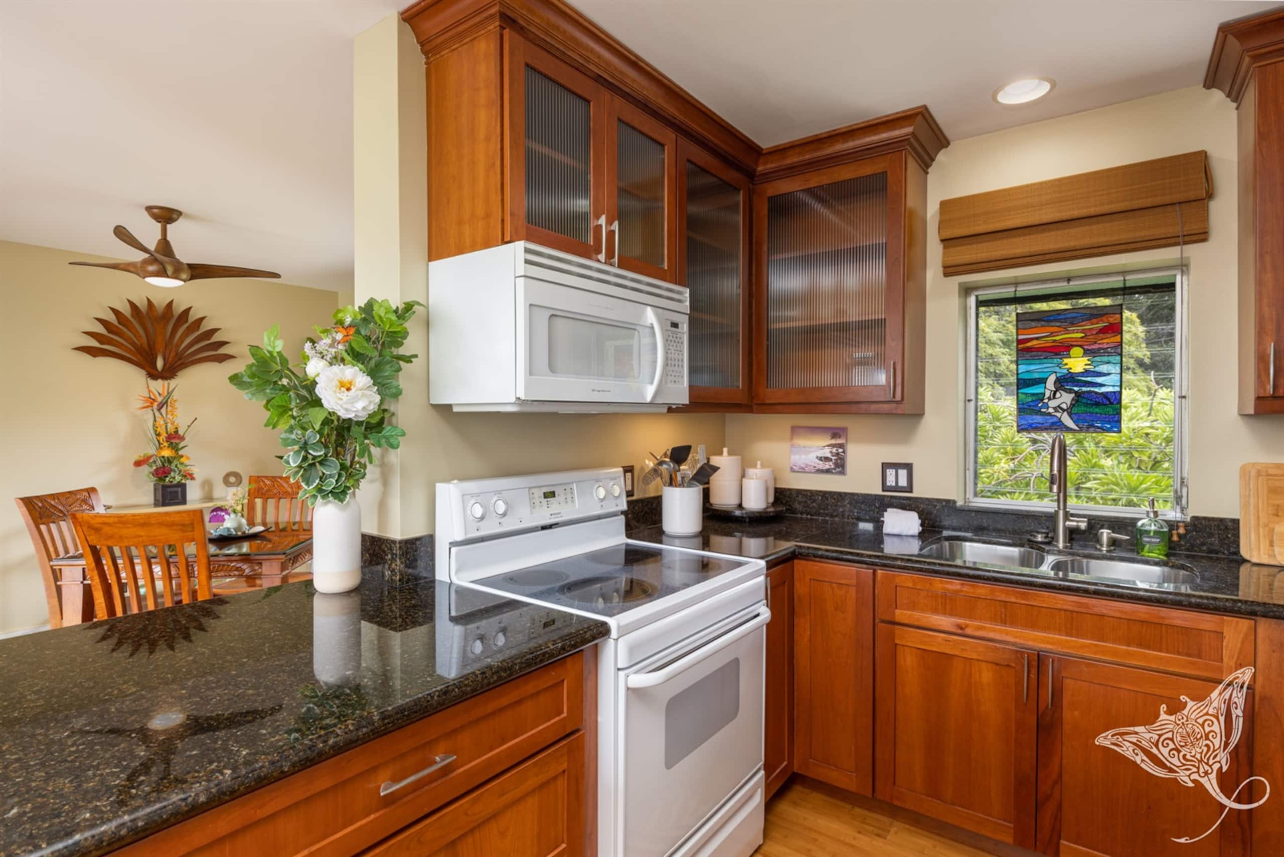 Condo in Kahaluu-Keauhou · ★4.94 · 1 bedroom · 1 bed · 2 baths - Photo 9