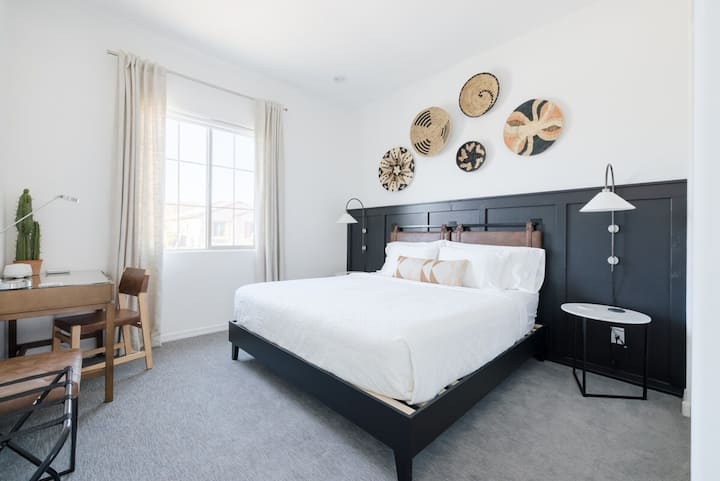 Tortolita Room with king bed