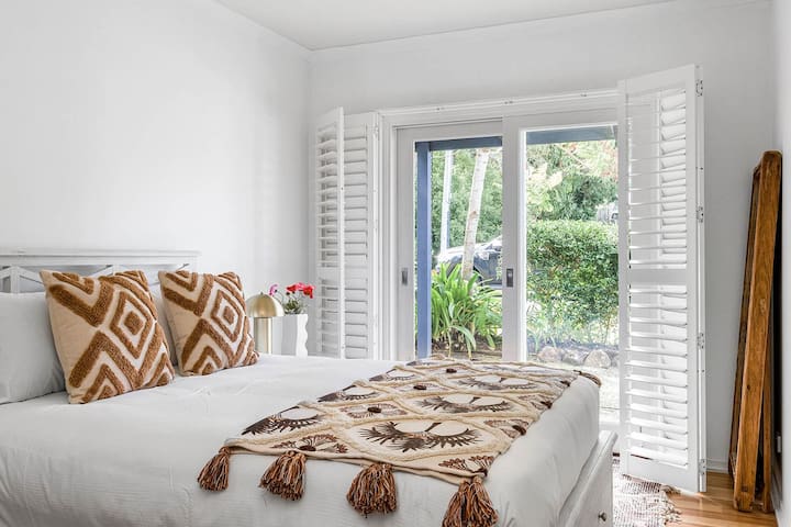 Cape Cottage – 5 bed cottage close to everything gallery image 3