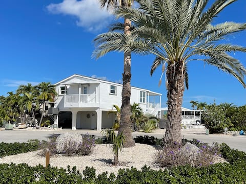 Keys Island Villa - Venture Out Home 354