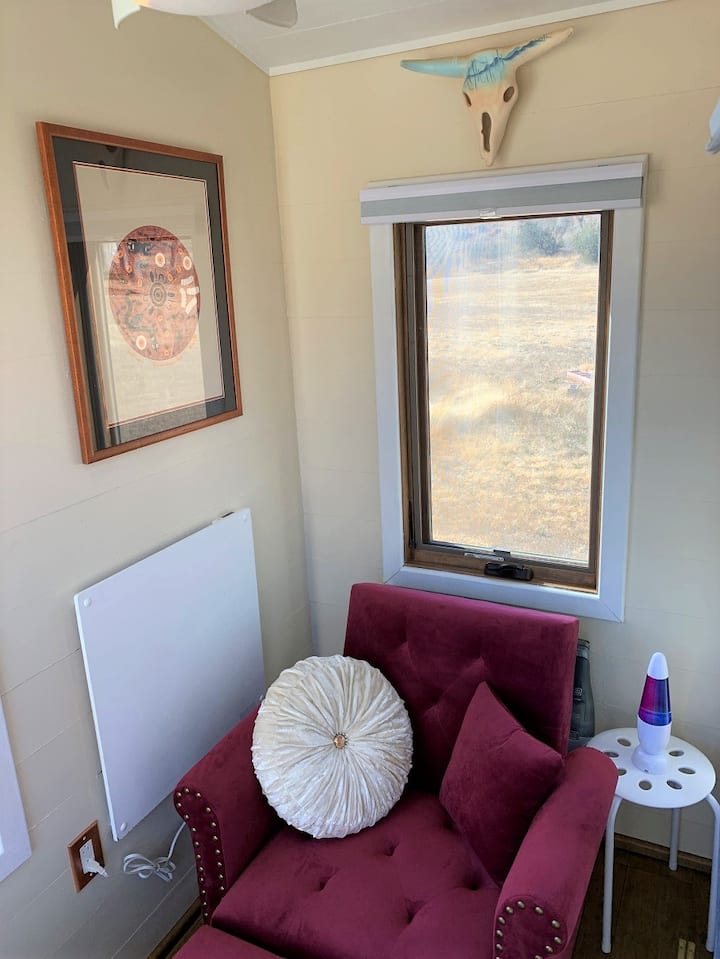 Oddýchnite si v deni v reštaurácii v útulnom bývaní v chladnejších dňoch.