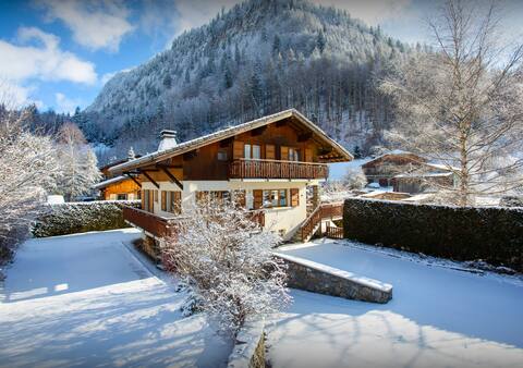 Family stay with garden, hot tub and terrace