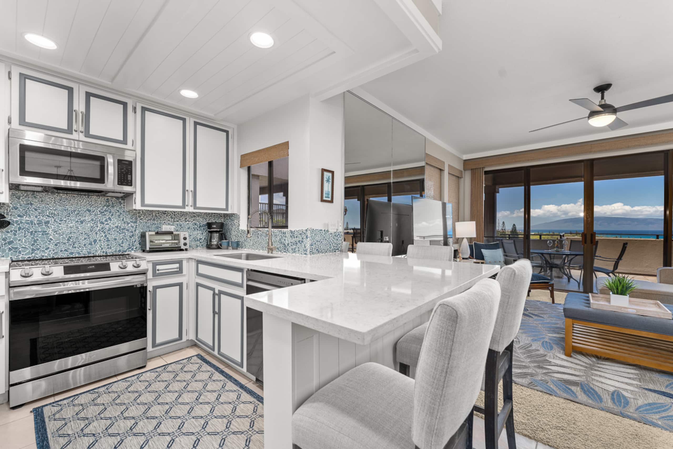 Condo in Lahaina · ★4.96 · 1 bedroom · 2 beds · 2 private baths - Image 13