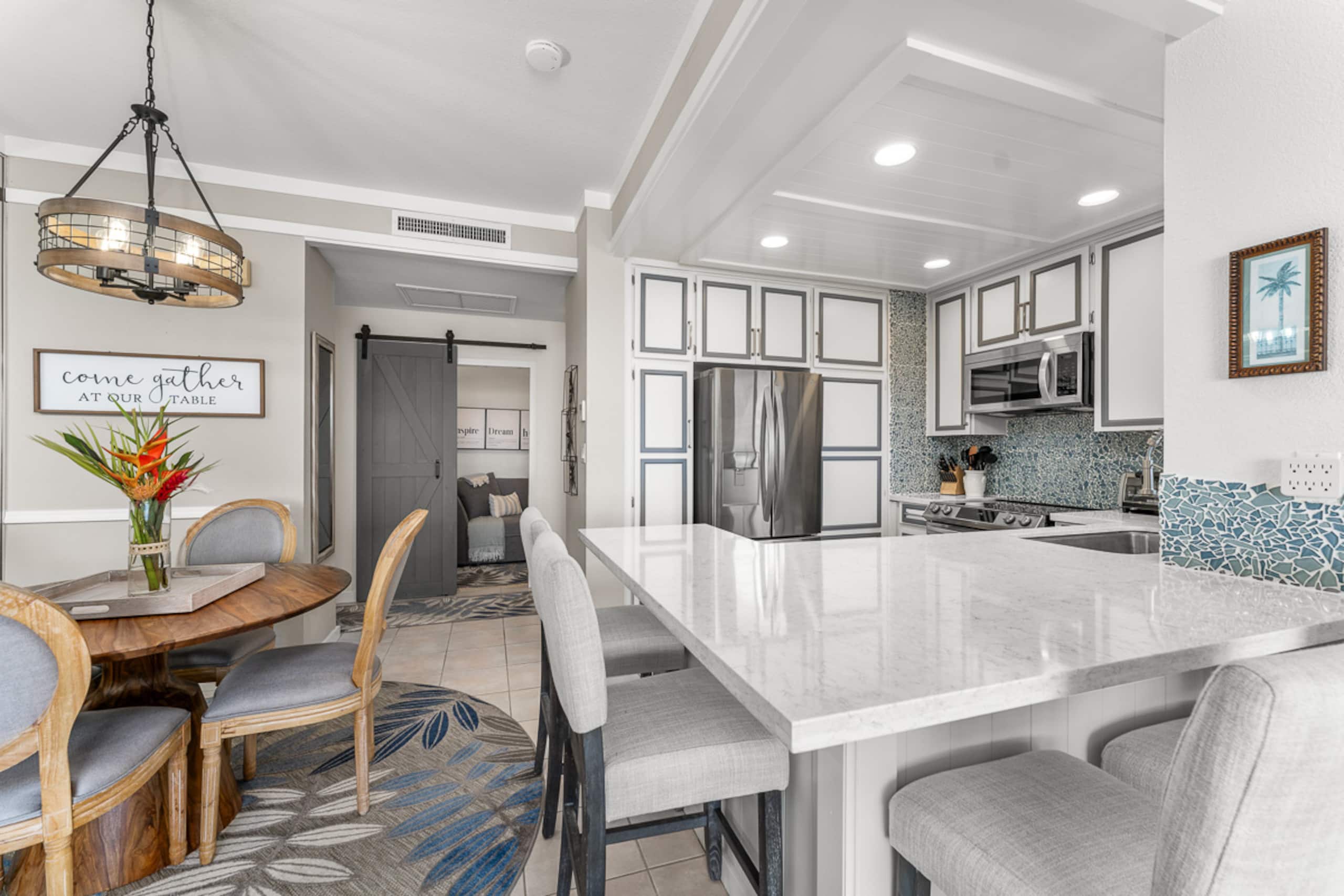 Condo in Lahaina · ★4.96 · 1 bedroom · 2 beds · 2 private baths - Image 10