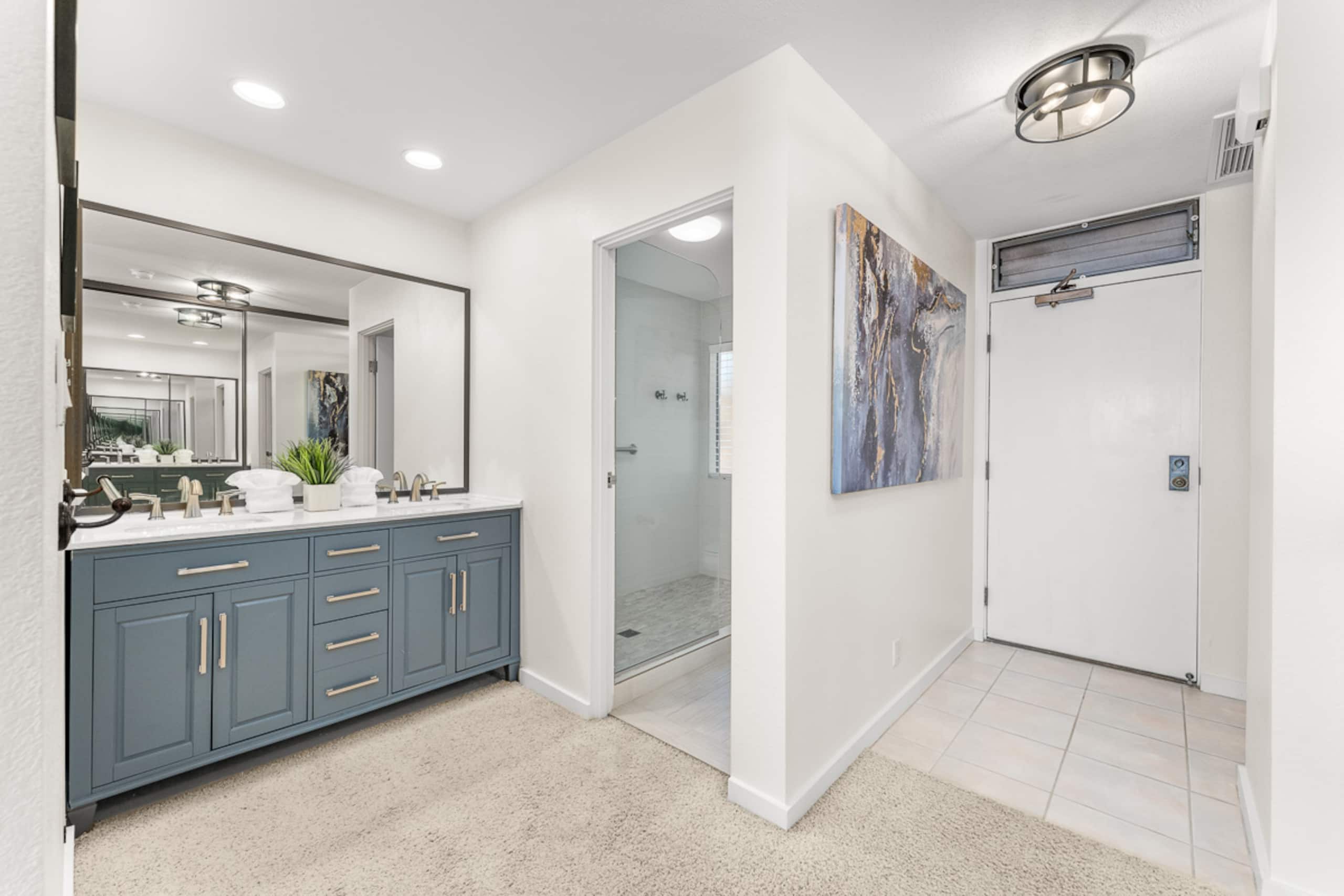 Condo in Lahaina · ★4.96 · 1 bedroom · 2 beds · 2 private baths - Image 25