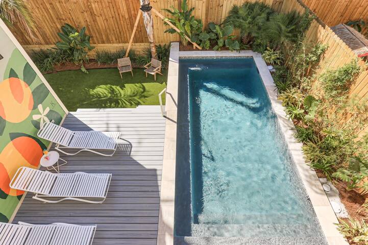Outdoor Living in New Orleans | Heated Pool gallery image 3