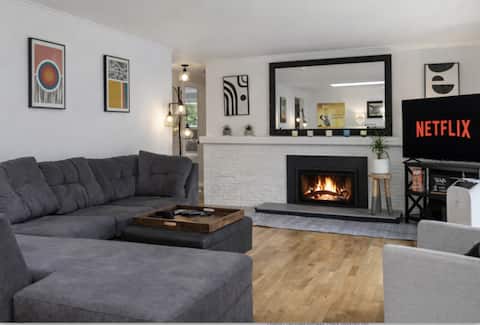 King Bed I Dogs OK I Piano I Fenced Yard