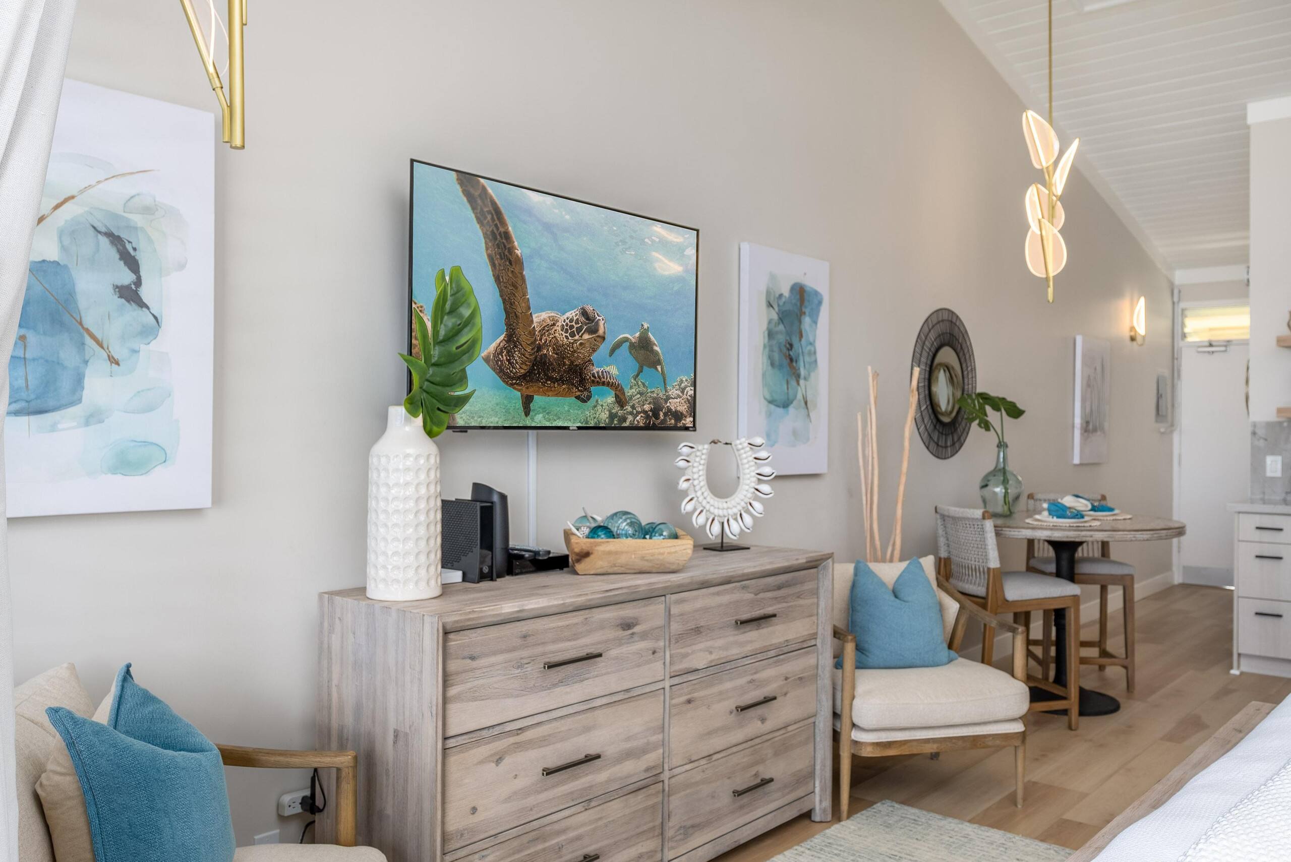 Condo in Lahaina · ★4.88 · Studio · 1 bed · 1 bath - Image 19