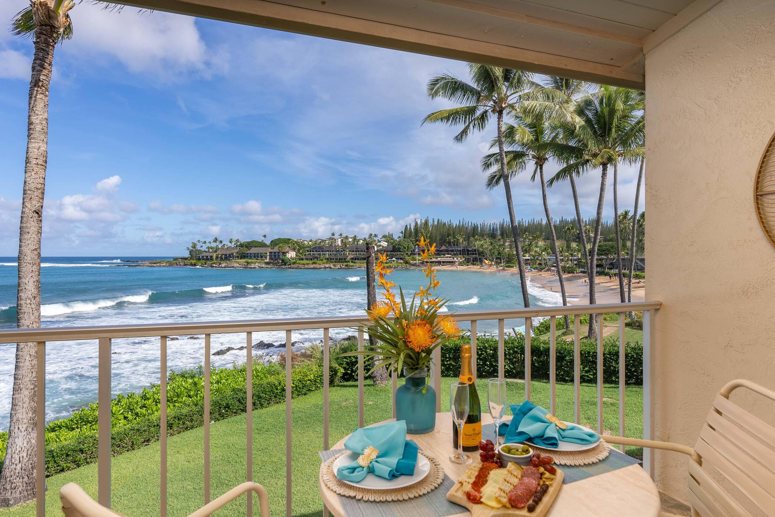 Condo in Lahaina · ★4.88 · Studio · 1 bed · 1 bath - Image 2