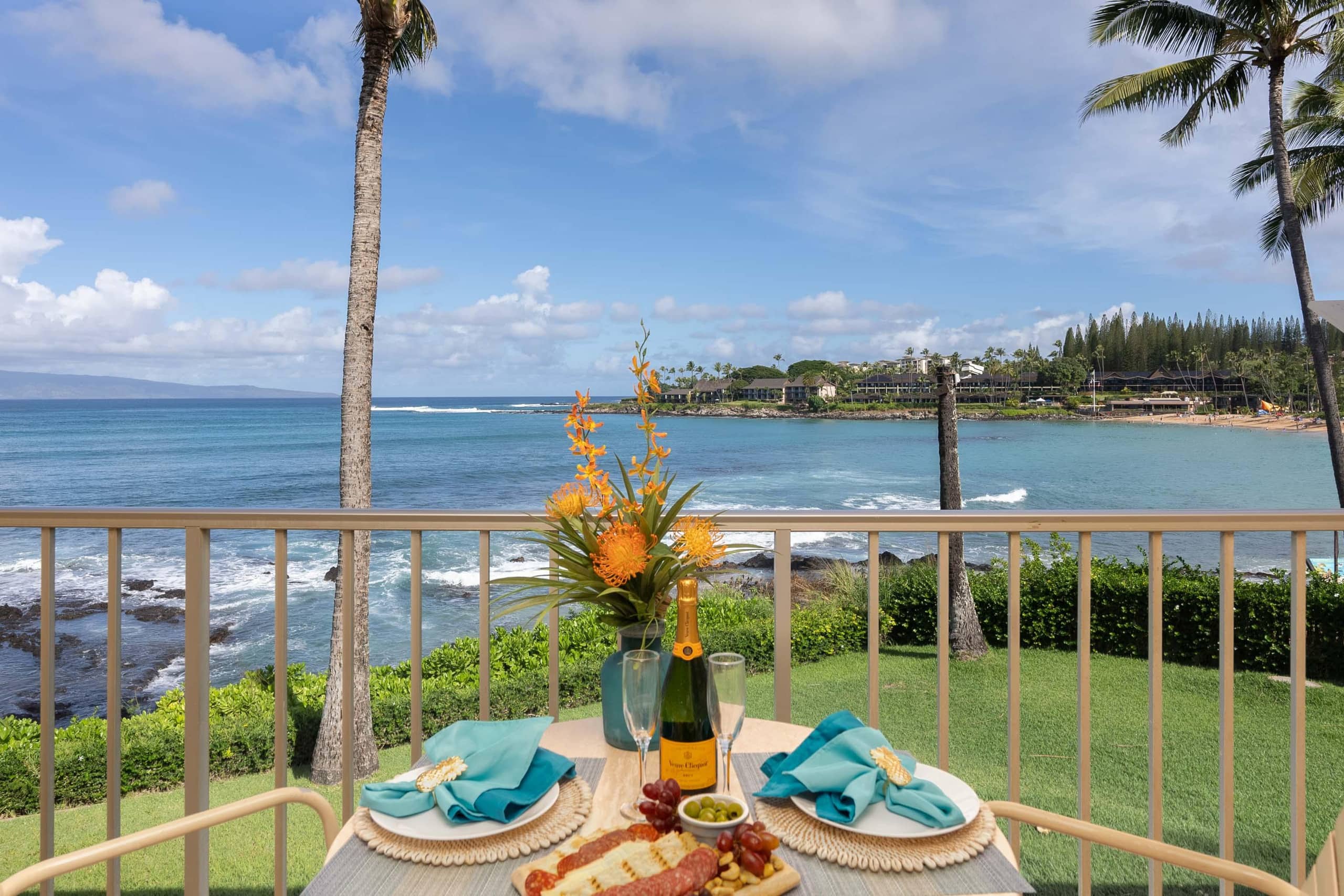 Condo in Lahaina · ★4.88 · Studio · 1 bed · 1 bath - Image 3