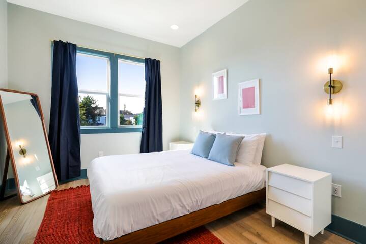 Modern Urban Oasis w/ Heated Pool, Patio & Parking gallery image 5