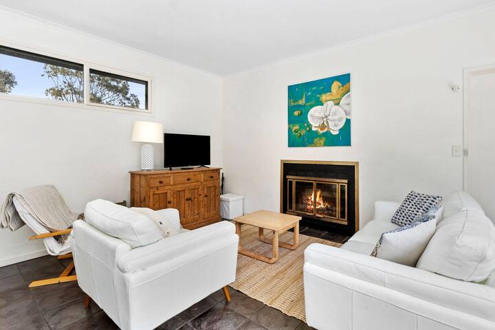 Hitchcock Holiday House gallery image 4