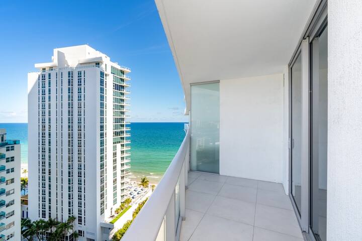 Paradise Beachfront Intercoastal & Ocean View-CS46 gallery image 2
