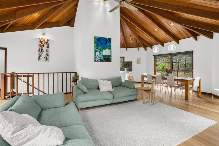 Yirrip House, Nestled on the edge of National Park gallery image 5