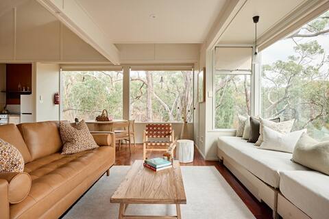 Wild Cherry | 1bdr Aquila treehouse