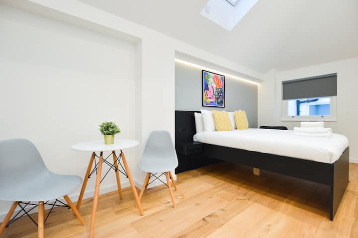Spacious Refurbed Studio Heart Of Fitzrovia - Bloomsbury