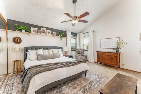Sunrise Ranch - A Peaceful Country Stay + Hot Tub