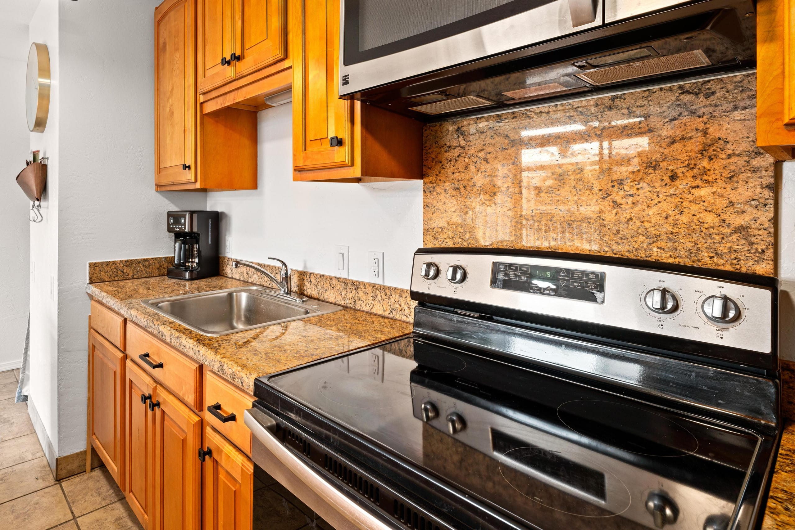Condo in Kailua-Kona · ★4.73 · 1 bedroom · 2 beds · 1 bath - Image 17