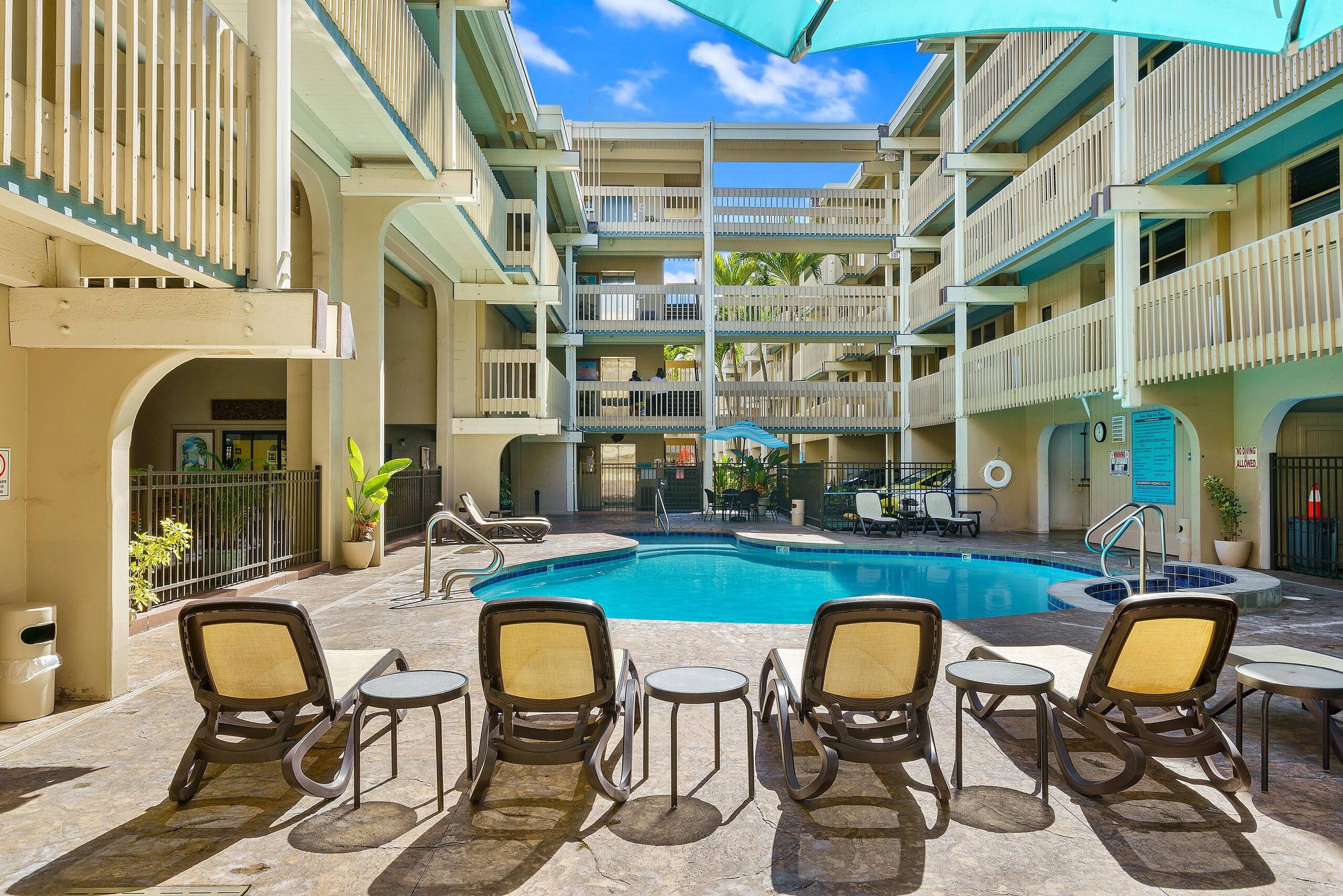 Condo in Kailua-Kona · ★4.73 · 1 bedroom · 2 beds · 1 bath - Image 34