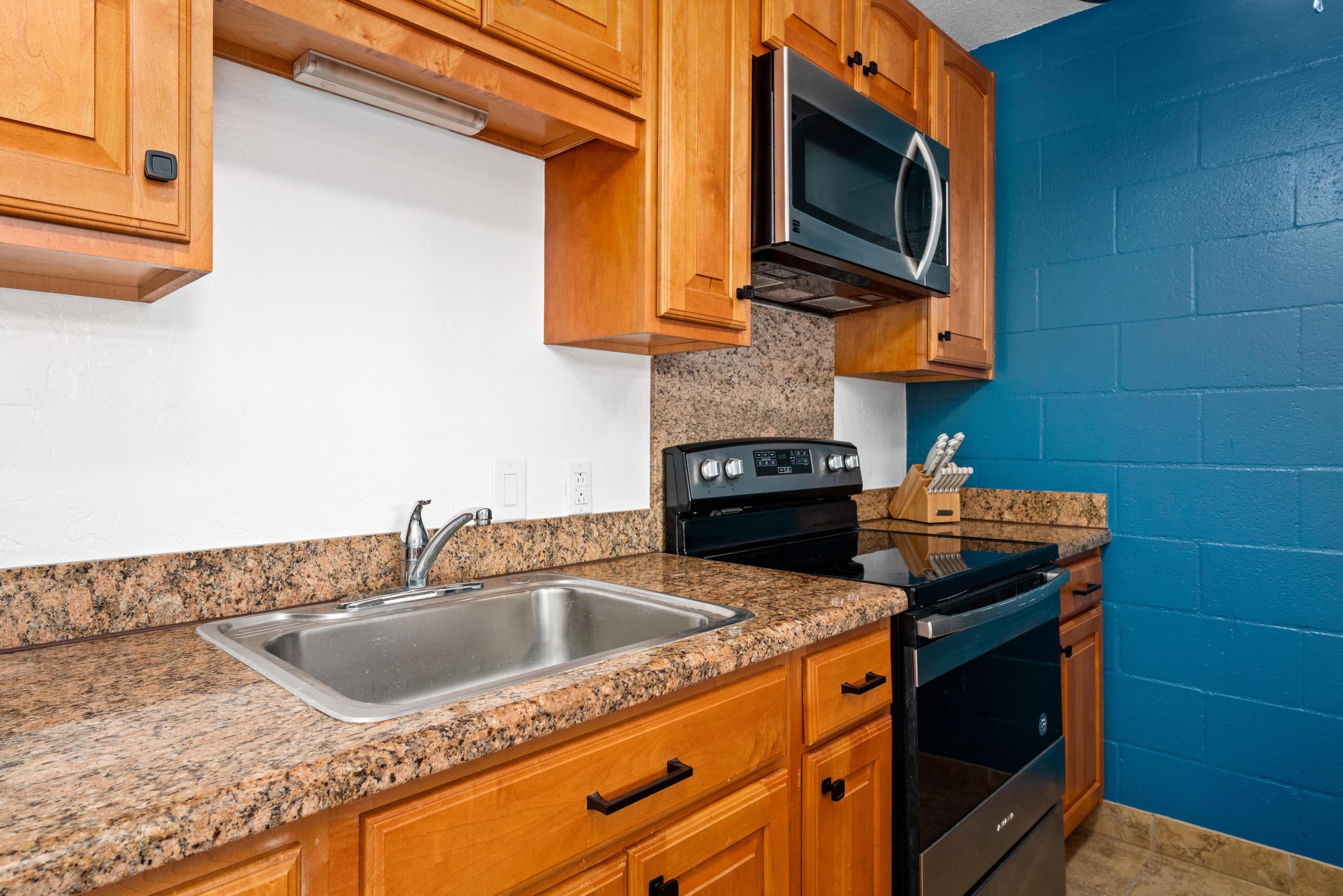 Condo in Kailua-Kona · ★4.73 · 1 bedroom · 2 beds · 1 bath - Image 18