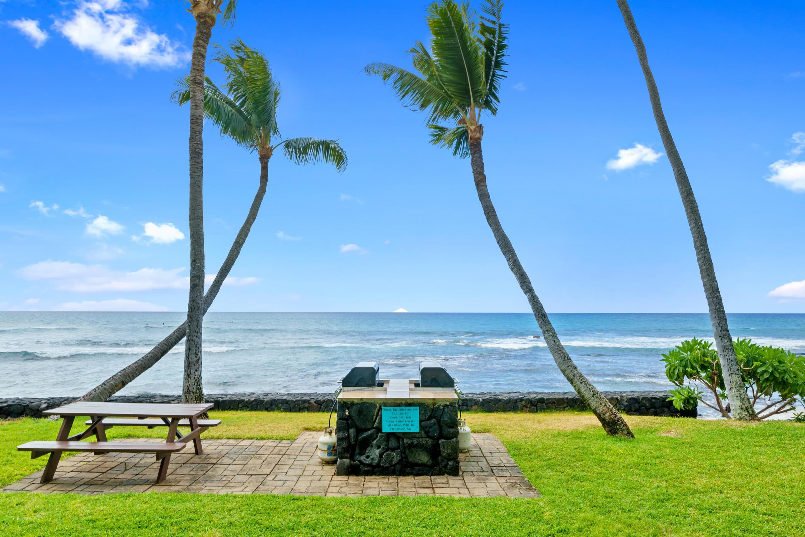 Condo in Kailua-Kona · ★4.73 · 1 bedroom · 2 beds · 1 bath - Image 30