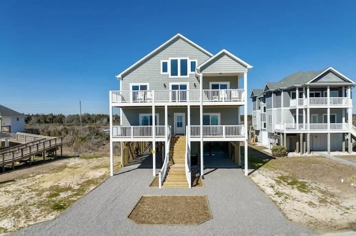 Immaculate 7 Bed/7.5 Bath Oceanfront Home Ntb - North Topsail Beach, NC