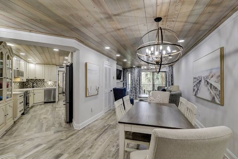 Successful Airbnb property: Upscale Beach Villa w/ Indoor Pool in Hilton Head Island / Bluffton