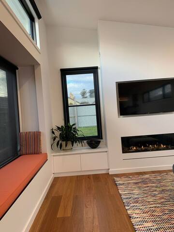 Mandalay by the Sea gallery image 4