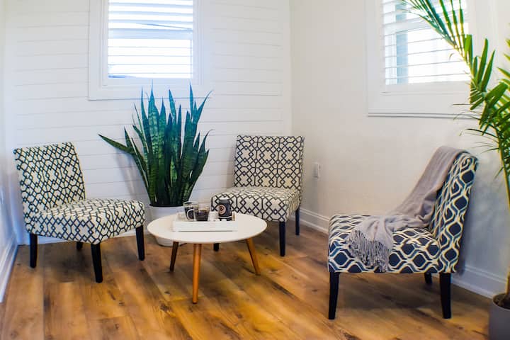 Devon Shores - Executive Double Queen - Clearwater Beach, FL