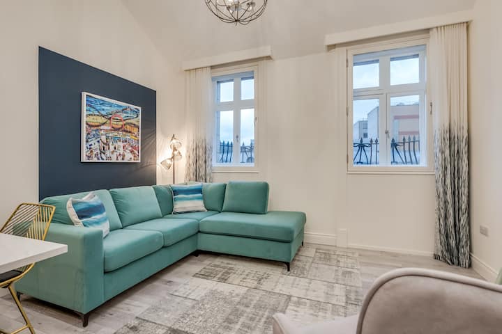 Castle Buildings | Contemporary 2br - Belfast