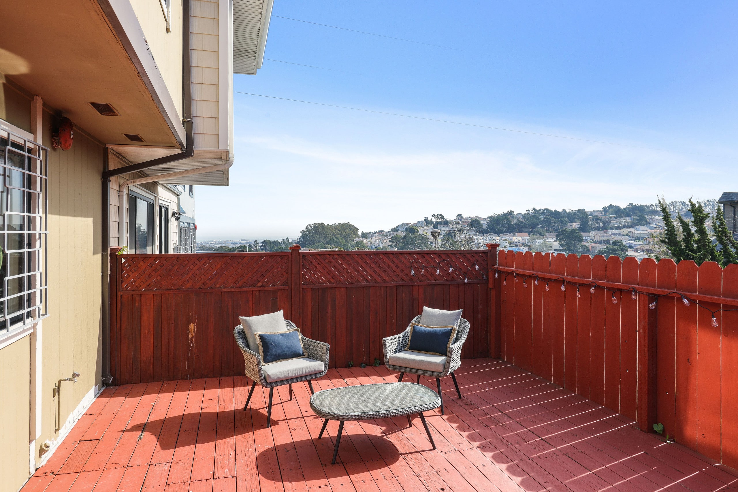Home in South San Francisco · ★4.89 · 4 bedrooms · 5 beds · 2 private baths - Image 21