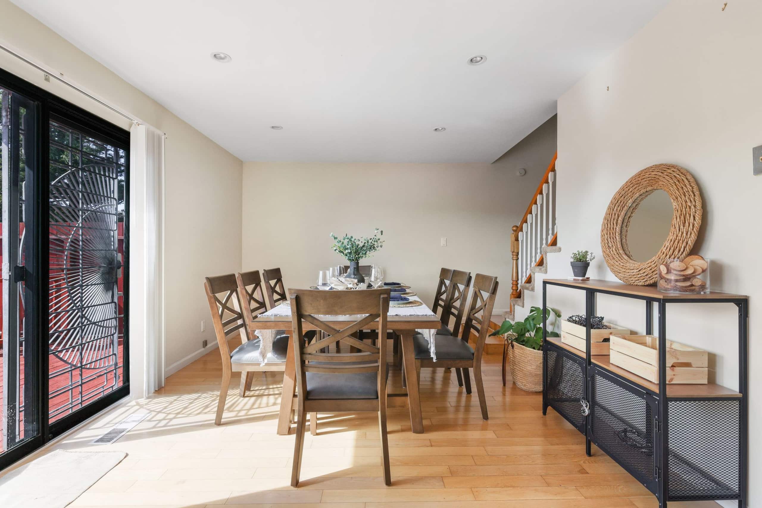 Home in South San Francisco · ★4.89 · 4 bedrooms · 5 beds · 2 private baths - Image 43
