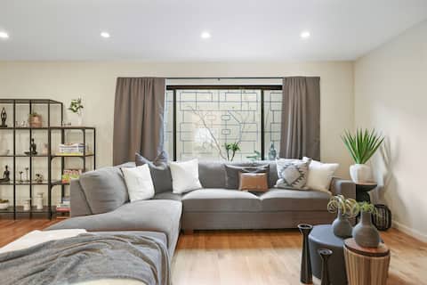 LuxoStays | Westborough Beauty | 4BR Home in SSF
