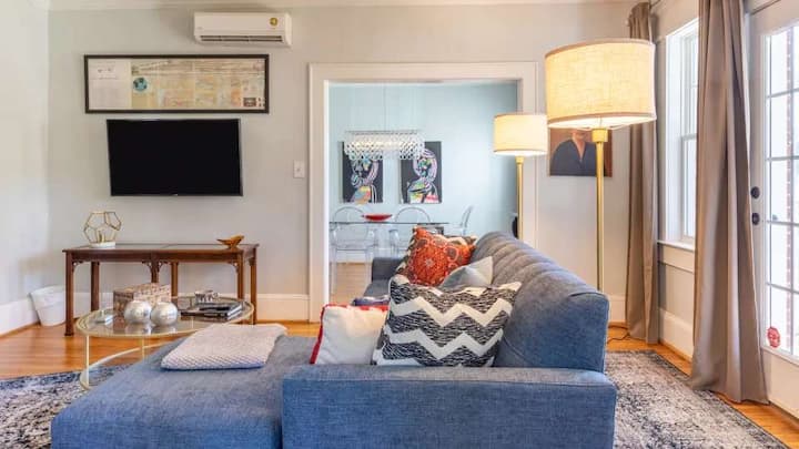 Historic Dilworth Residence, Ground Floor,king Bed - Aeropuerto de Charlotte-Douglas (CLT)