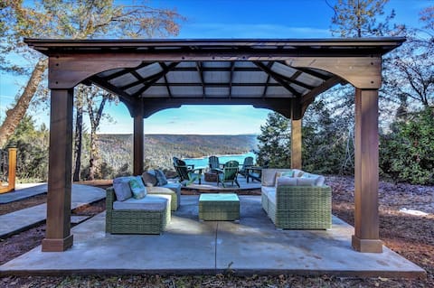 The Gathering Place! Sleeps 24, Lakeview/Game room