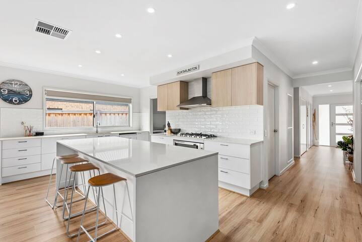 Tranquil Escape gallery image 3