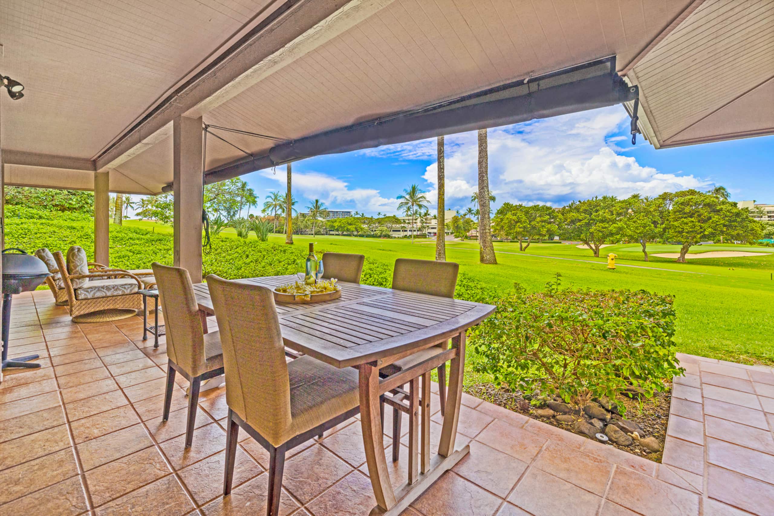 Home in Lahaina · ★4.57 · 1 bedroom · 2 beds · 2 baths - Image 16