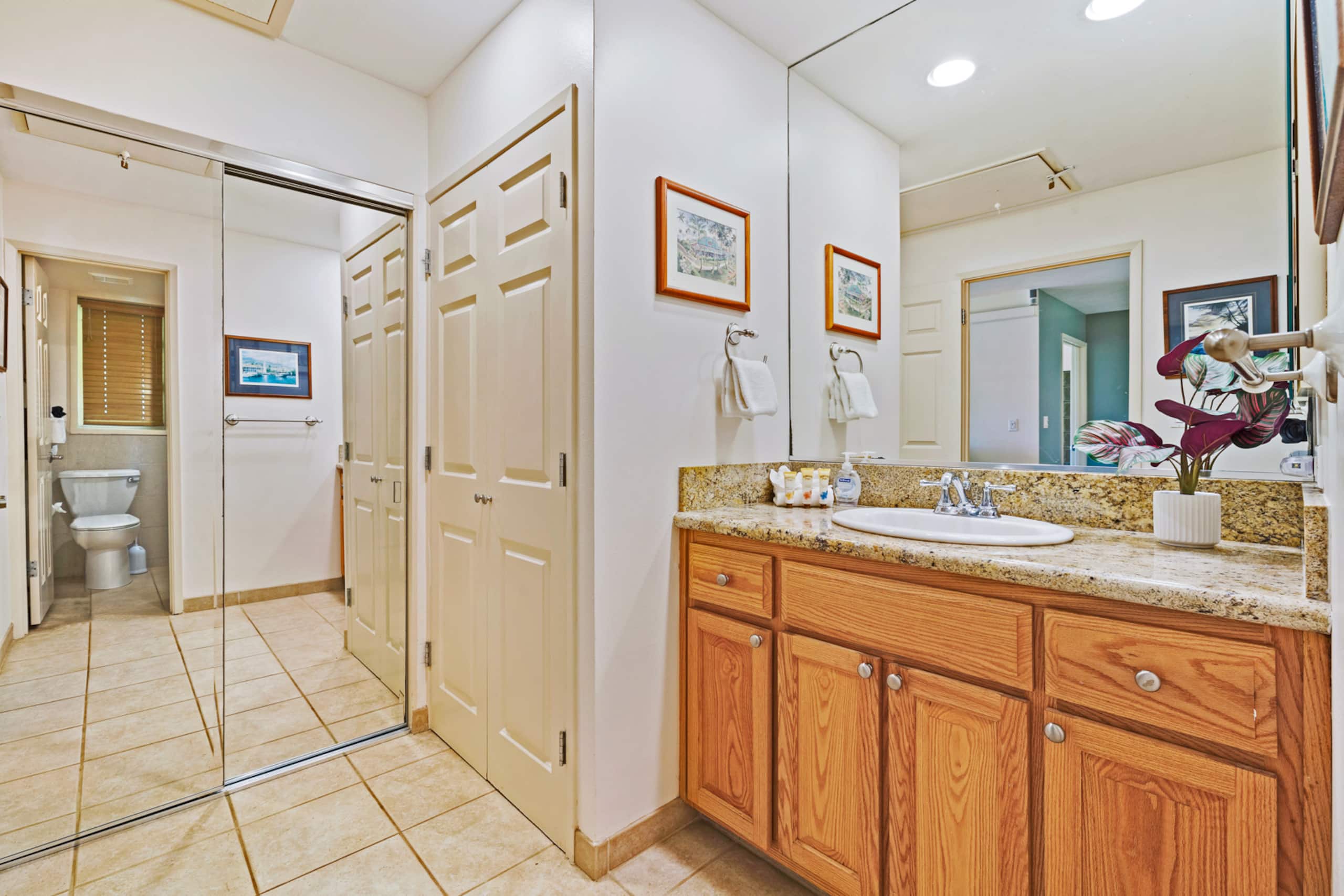 Home in Lahaina · ★4.57 · 1 bedroom · 2 beds · 2 baths - Image 11