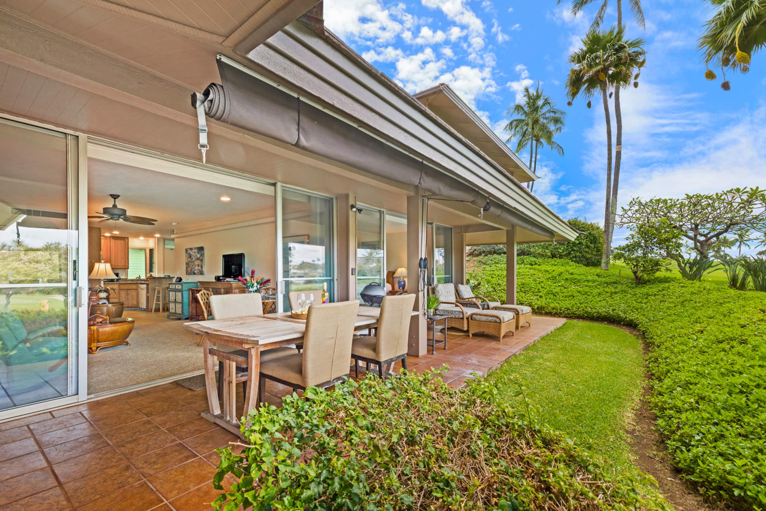 Home in Lahaina · ★4.57 · 1 bedroom · 2 beds · 2 baths - Image 14