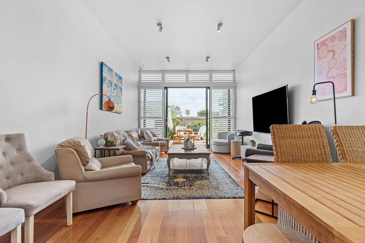 Beachfront Getaway – In the Heart of St Kilda