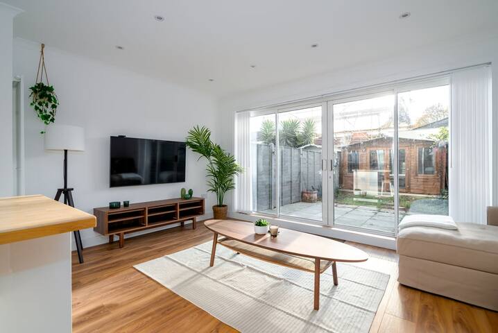 Primrose Hill to Camden beautiful duplex gallery image 4