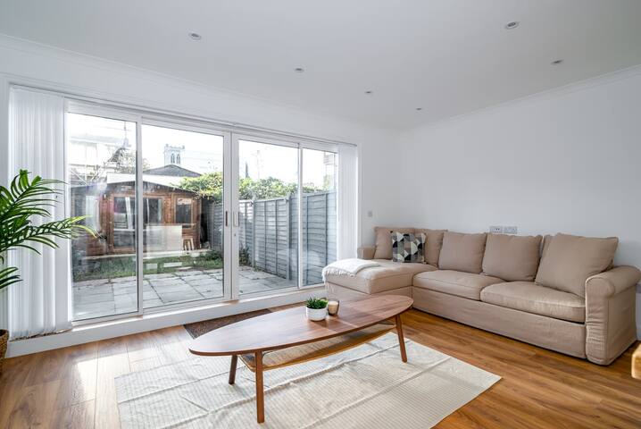 Primrose Hill to Camden beautiful duplex gallery image 2